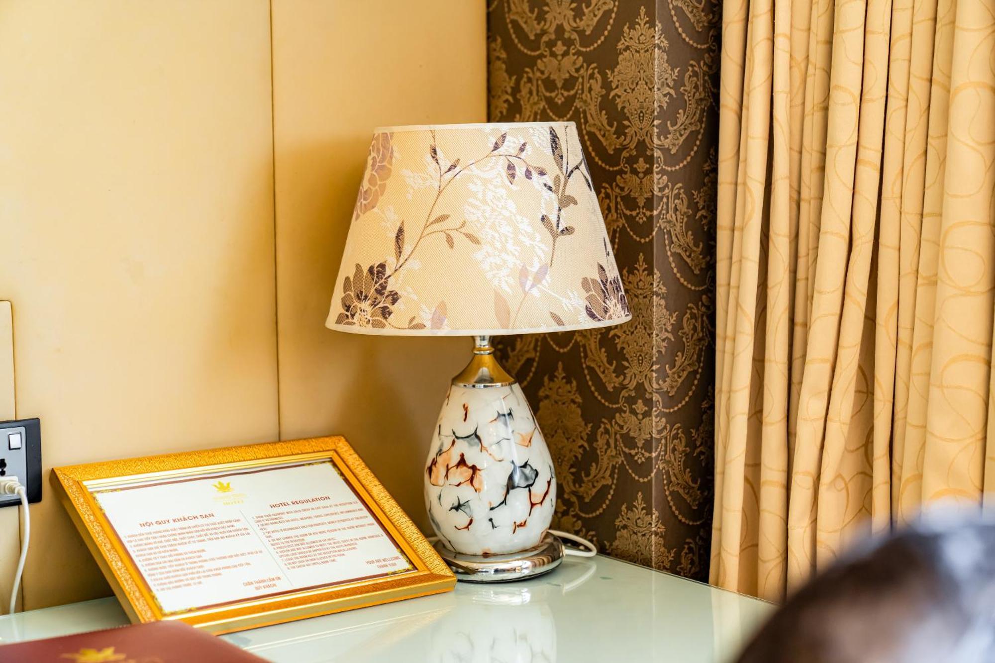 Hoang Trieu Hotel Хошимин Экстерьер фото