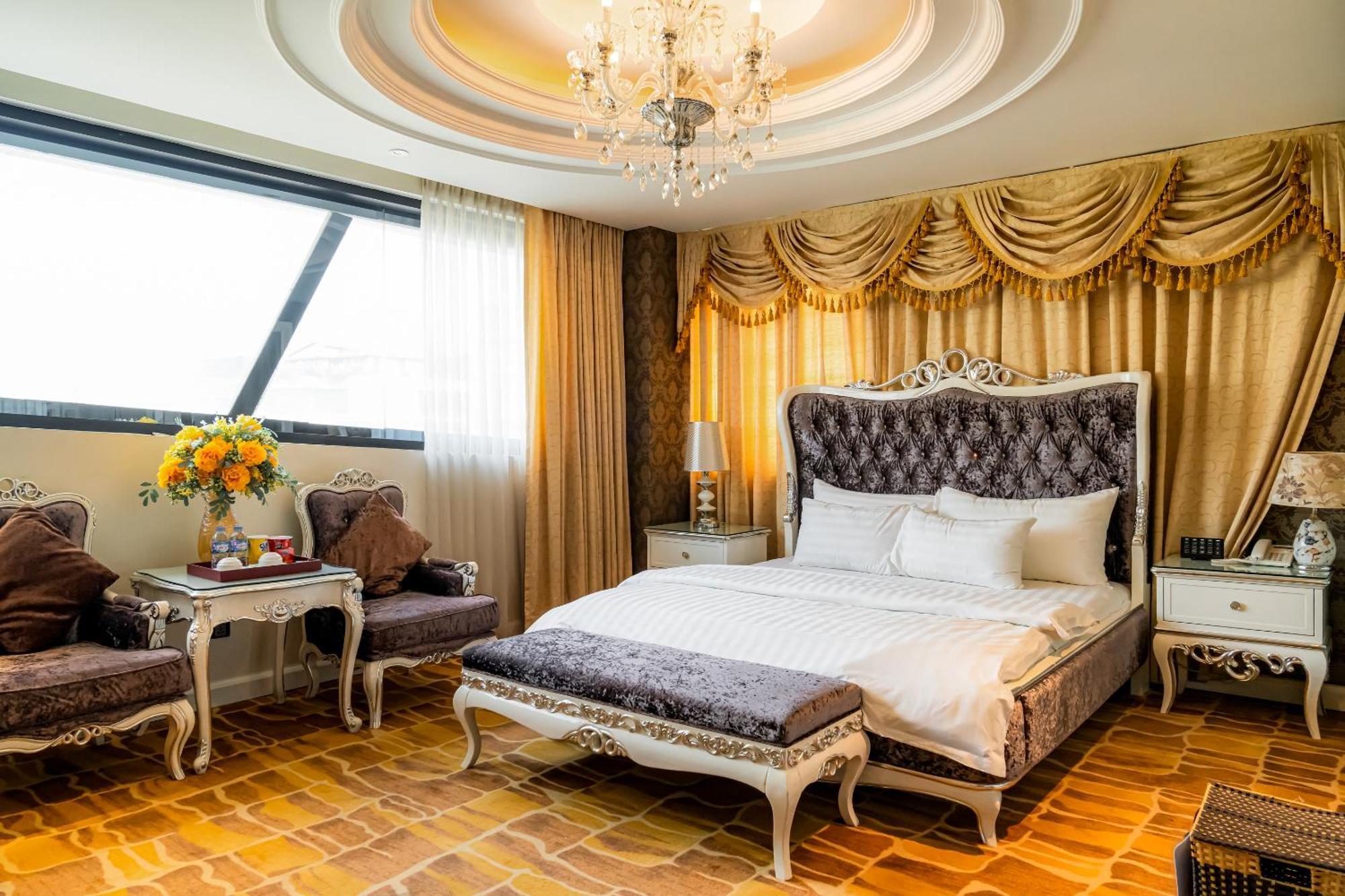 Hoang Trieu Hotel Хошимин Экстерьер фото
