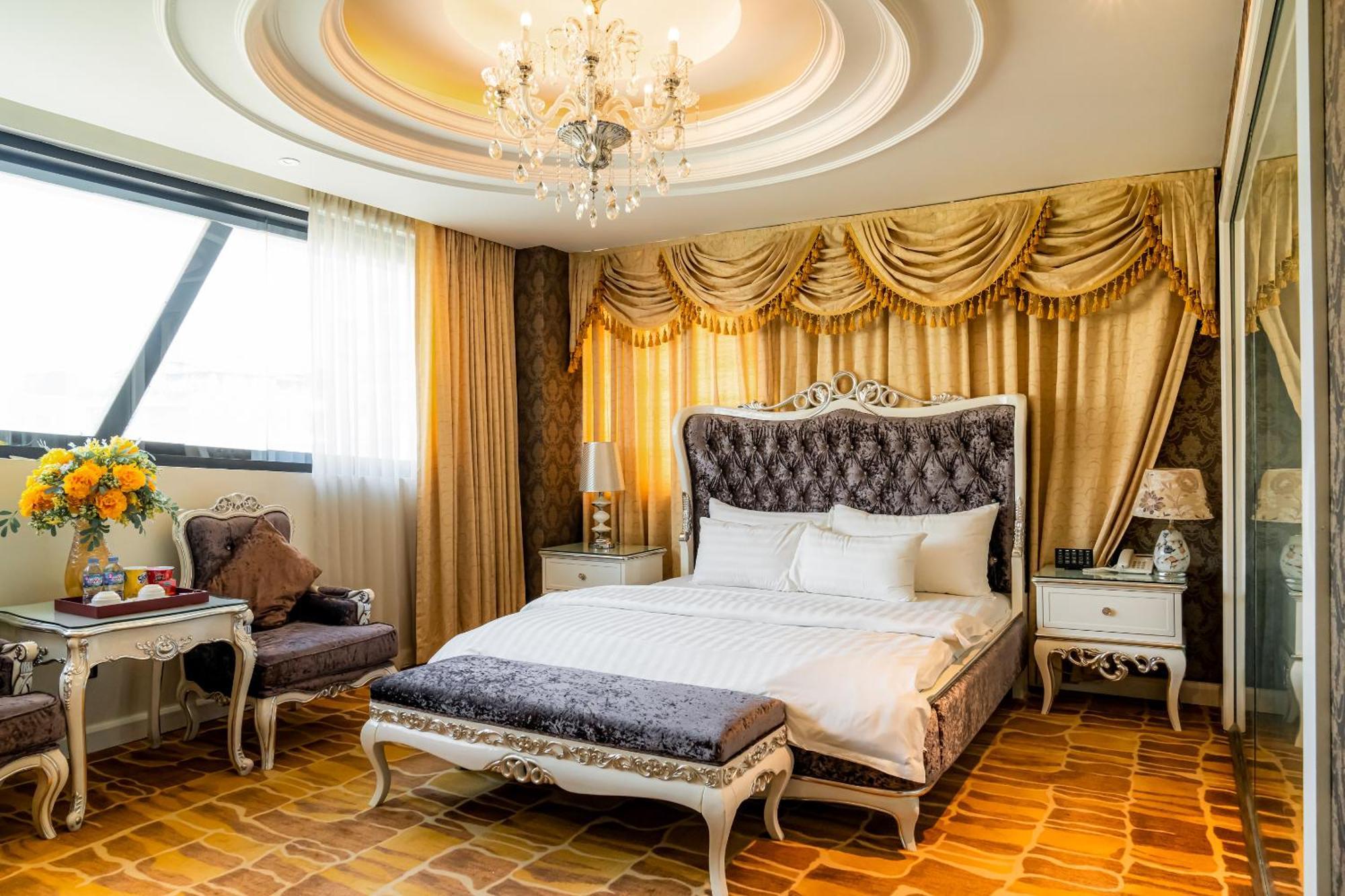 Hoang Trieu Hotel Хошимин Экстерьер фото