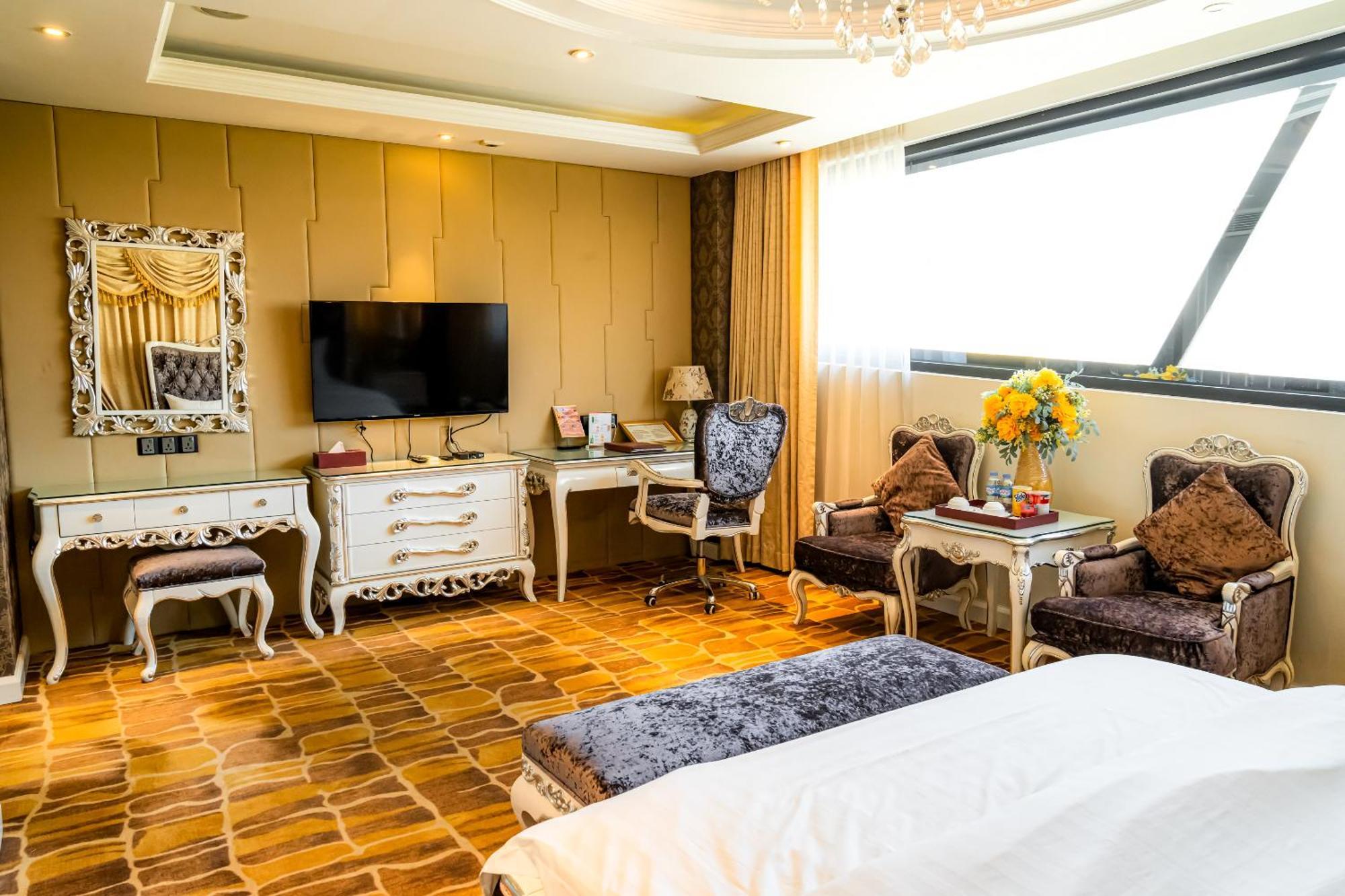 Hoang Trieu Hotel Хошимин Экстерьер фото