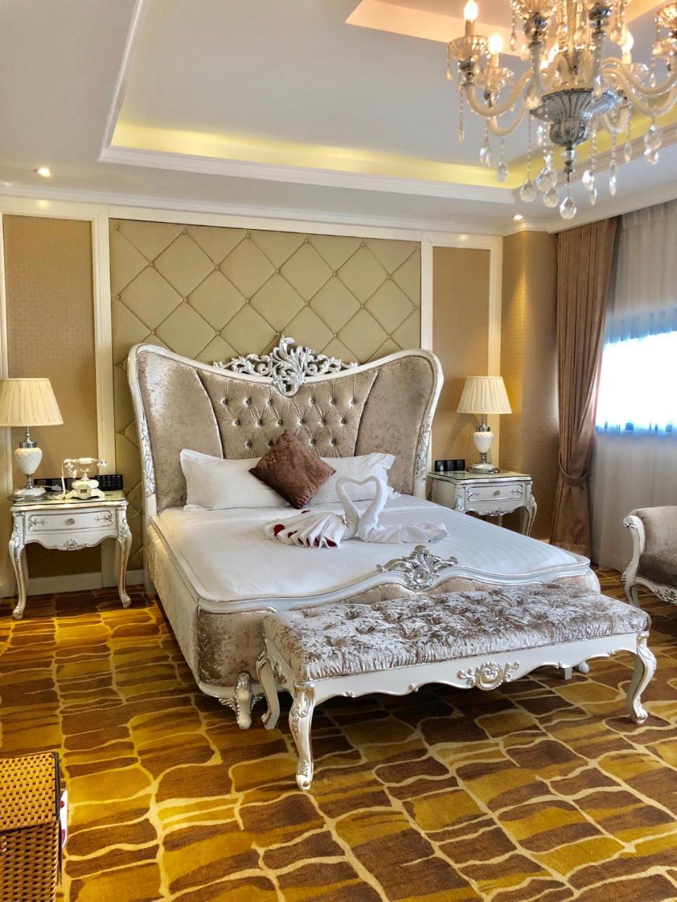 Hoang Trieu Hotel Хошимин Экстерьер фото