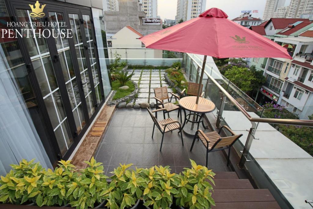 Hoang Trieu Hotel Хошимин Экстерьер фото