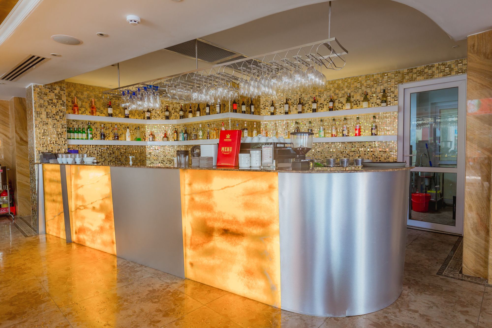 Hoang Trieu Hotel Хошимин Экстерьер фото
