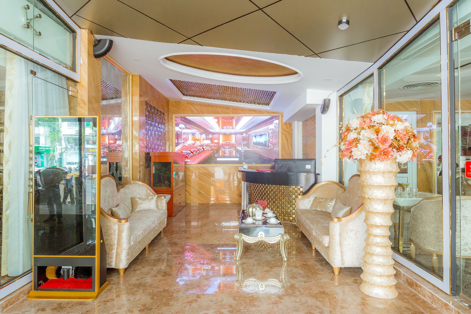 Hoang Trieu Hotel Хошимин Экстерьер фото